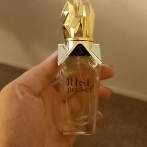 Beyonce Rise Perfume